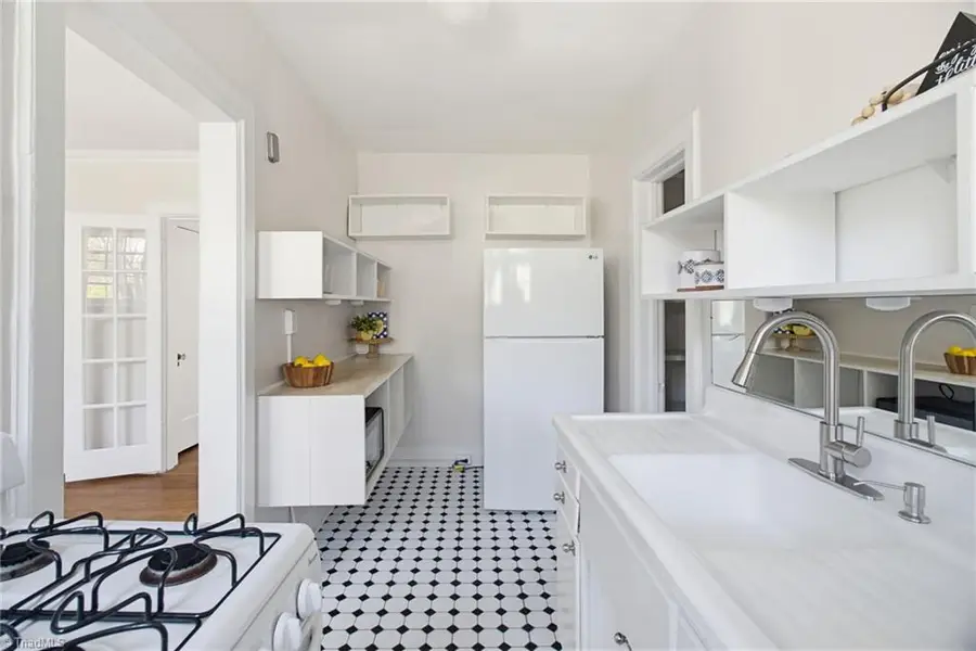 1013 N Elm Street #A6, Greensboro, NC 27401 - #3