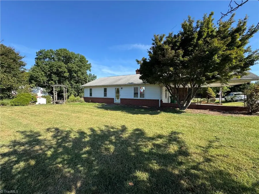 200 W King Street, King, NC 27021 - #3