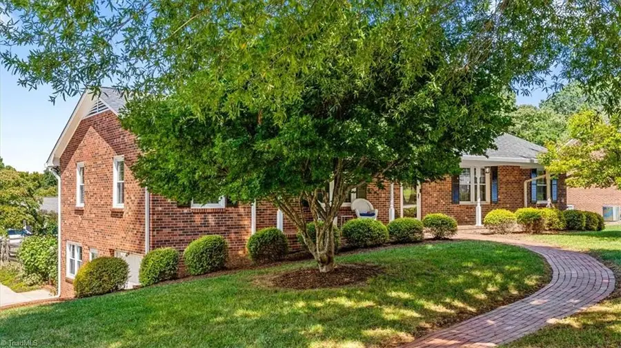 5961 Cottonwood Lane, Clemmons, NC 27103 - #2
