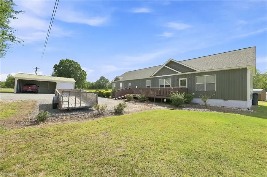 440 Spring Road, Reidsville, NC 27320 - #2