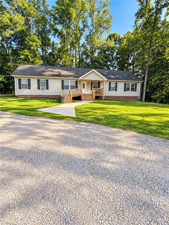 2005 Circleview Drive, Greensboro, NC 27406