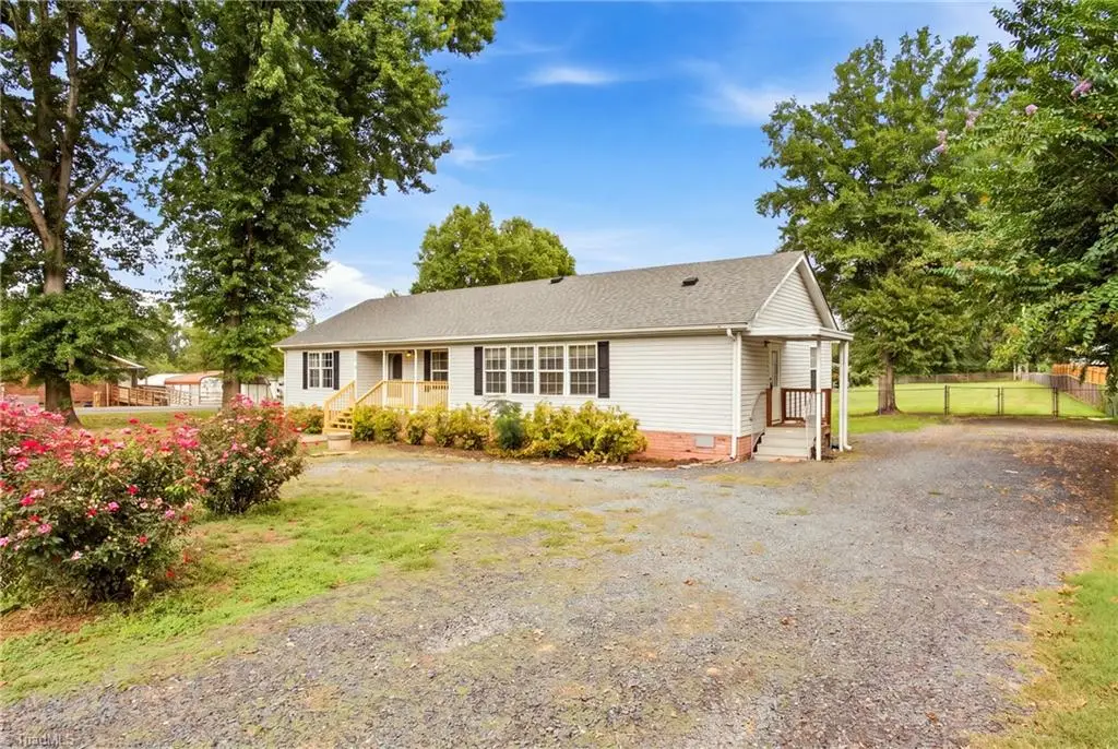 5272 Branson Davis Road, Sophia, NC 27350 - #1
