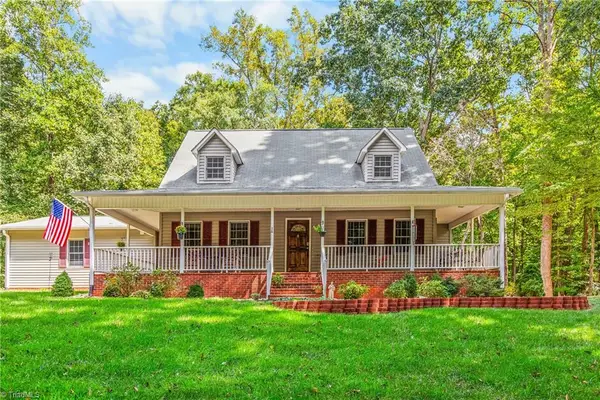1709 Beechwood Road, Yadkinville, NC 27055