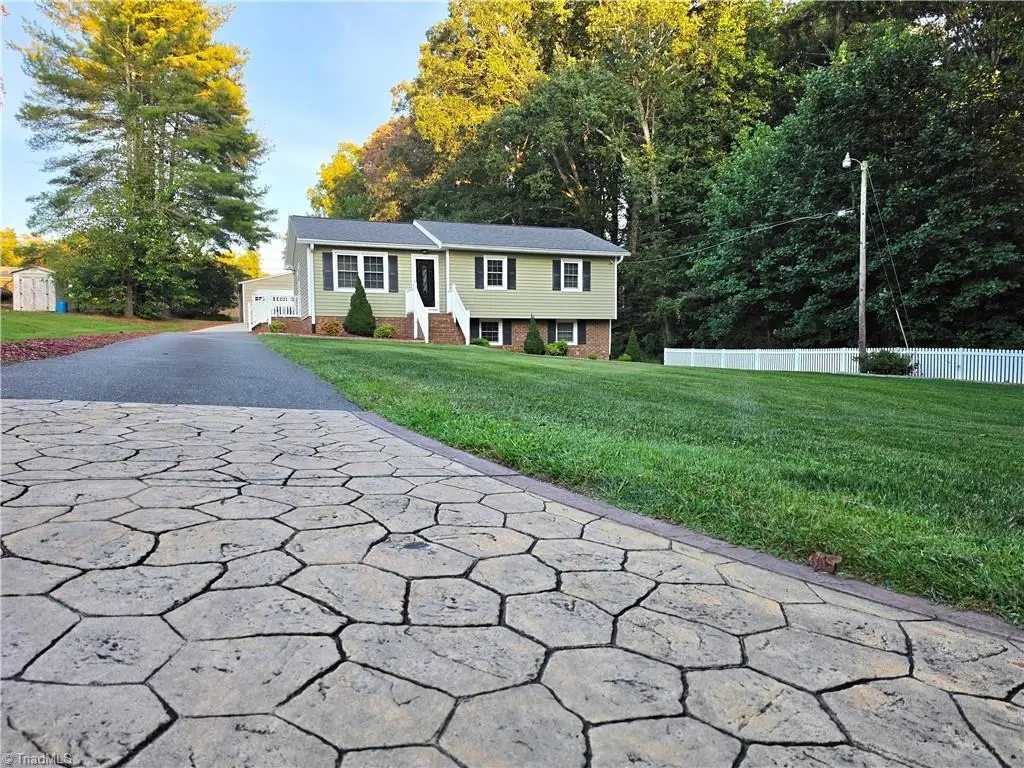 127 Miller Street, Mount Airy, NC 27030 - #1