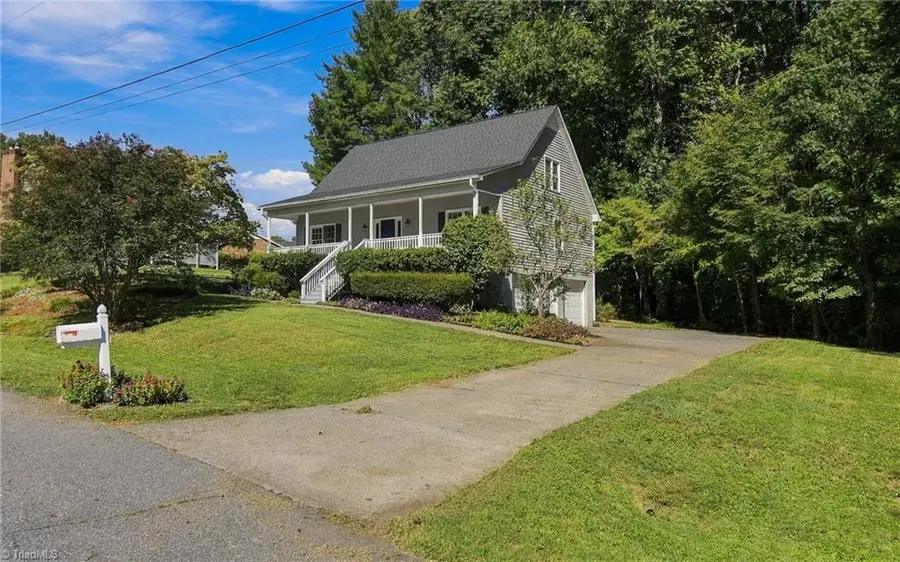 2370 Oakton Drive, Clemmons, NC 27012 - #2