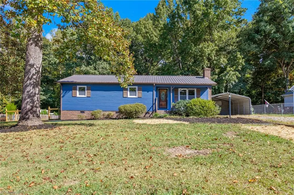 4 Sharon Drive, Thomasville, NC 27360 - #1