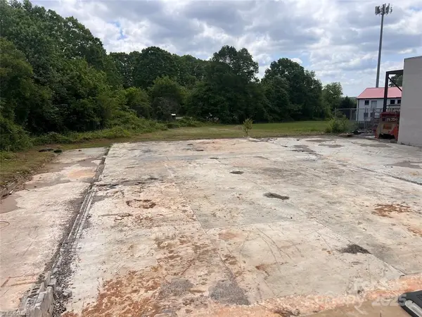 1521 Shelton Avenue, Statesville, NC 28677