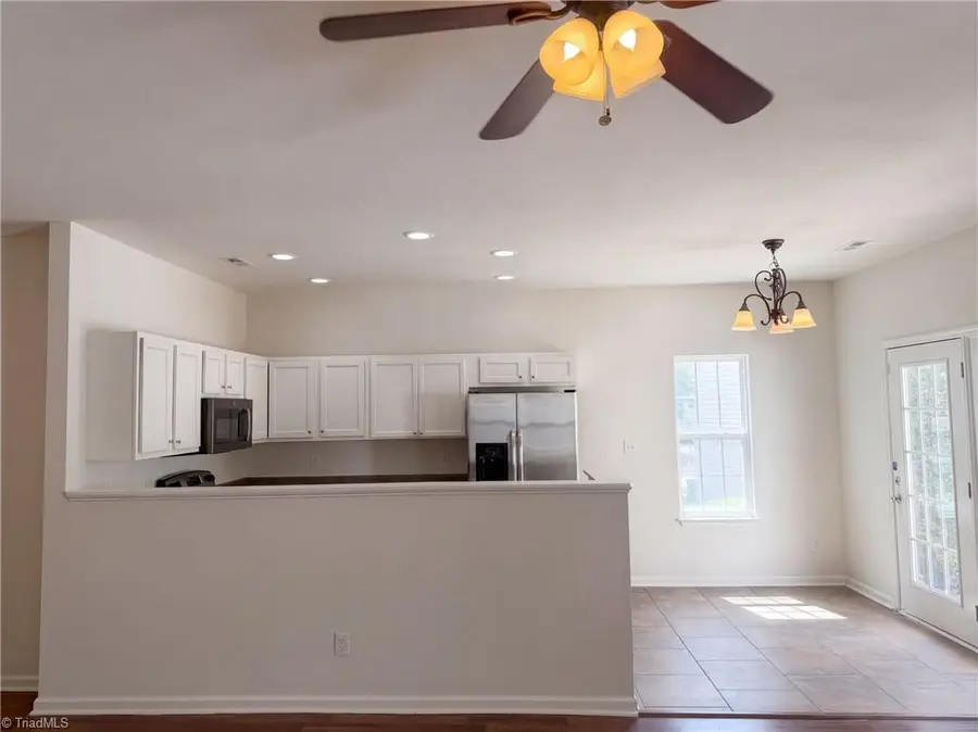 834 Central Park Avenue, Greensboro, NC 27407 - #3