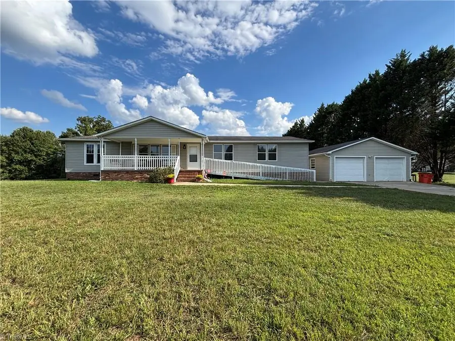 150 Springfield Road, Pilot Mountain, NC 27041 - #2