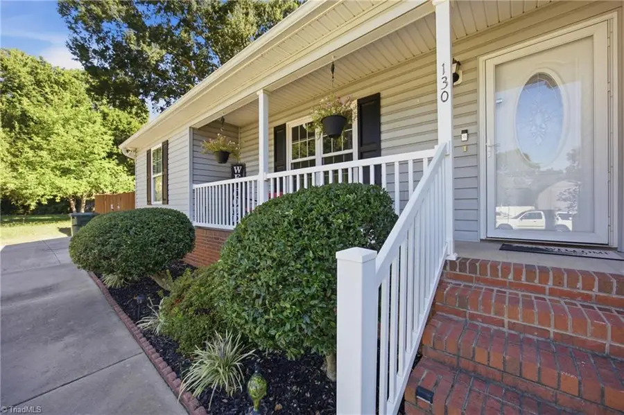 130 Garden Street, Thomasville, NC 27360 - #3