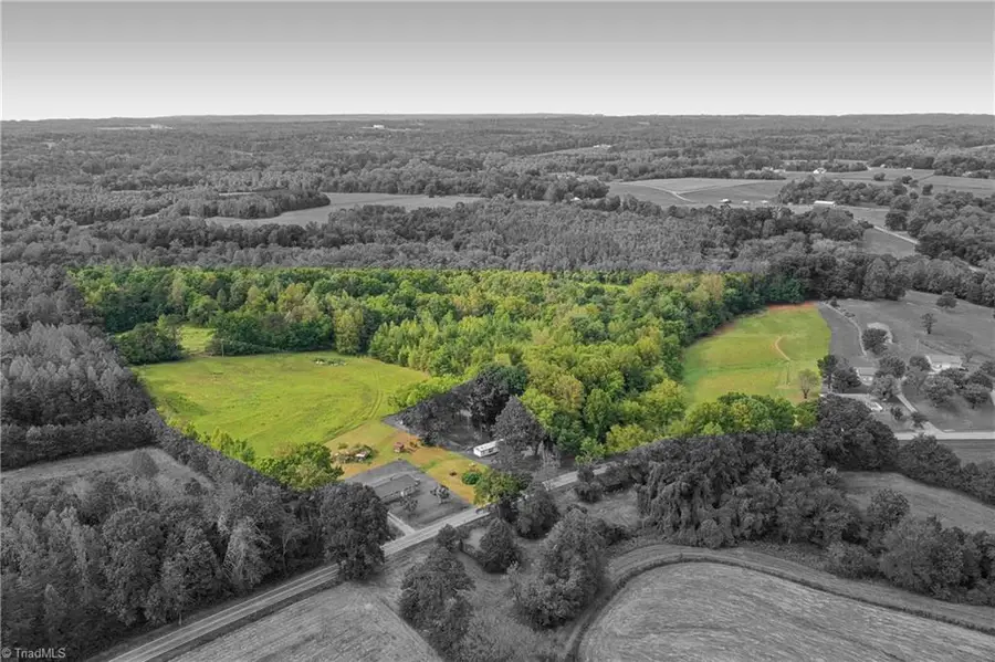 01 Bovendertown Road, Yadkinville, NC 27055 - #2