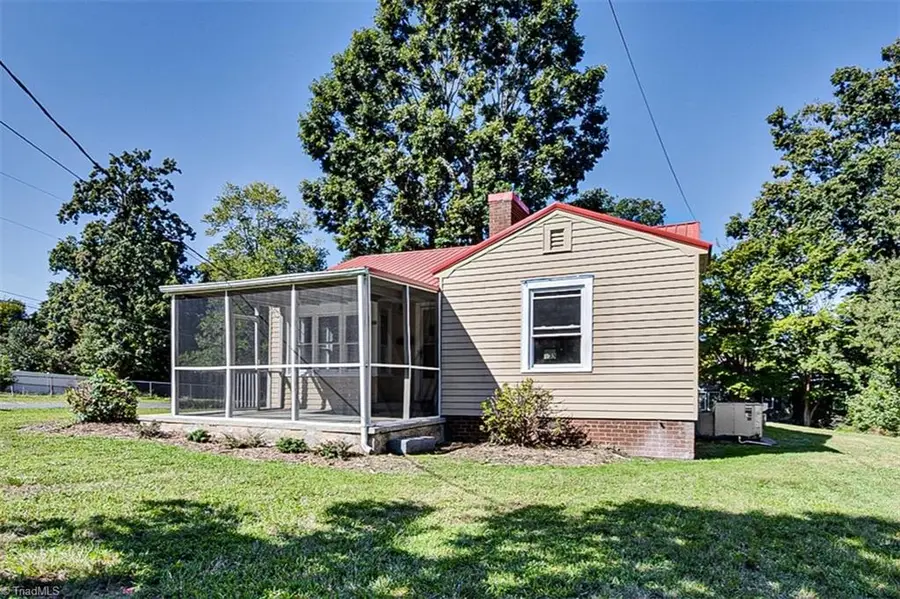 950 Cliff Road, Asheboro, NC 27203 - #2