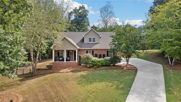822 Montgomery Court, Walnut Cove, NC 27052
