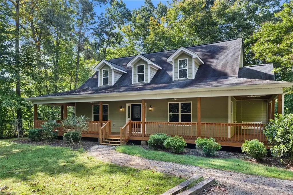 1058 Autumn Drive, East Bend, NC 27018 - #1