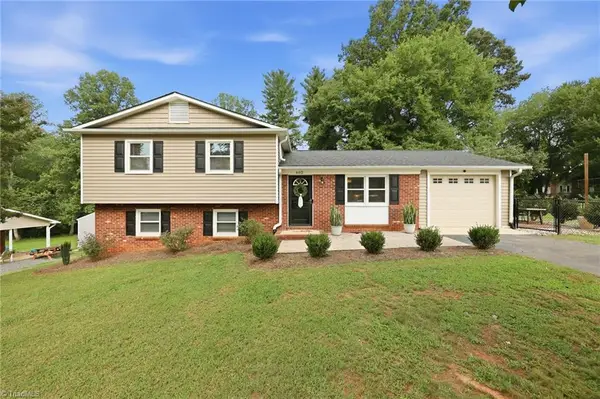 602 Merriweather Drive, King, NC 27021