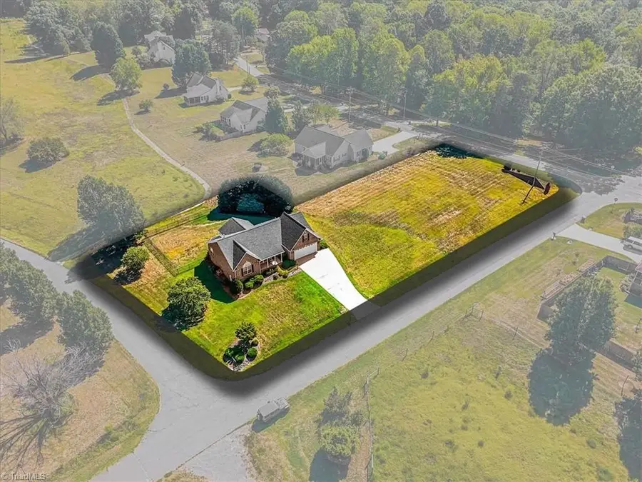 129 Club House Drive, Reidsville, NC 27320 - #3