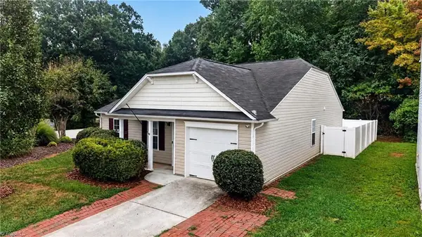 3034 Desmond Woods Drive, Greensboro, NC 27405