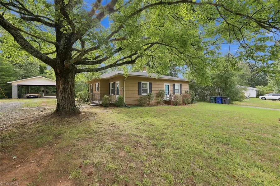 5038 Pinewood Drive, Winston Salem, NC 27106 - #3