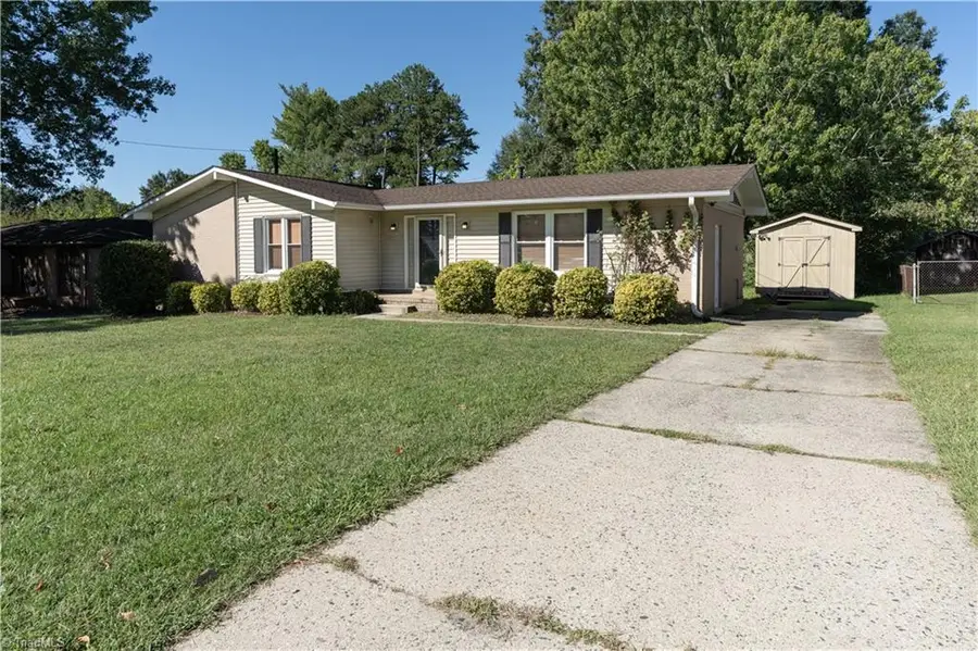 3006 Saxon Place, Greensboro, NC 27406 - #3