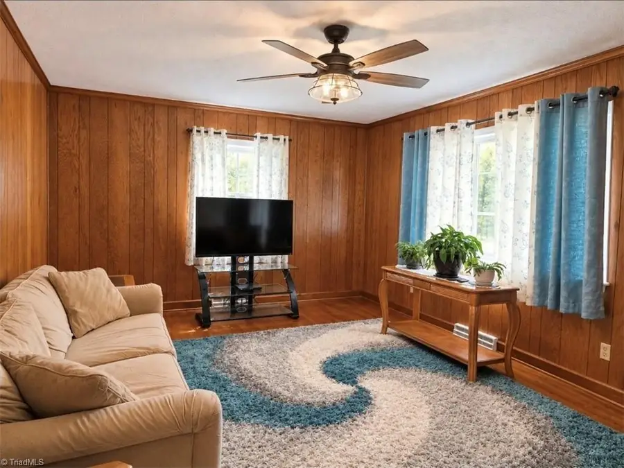 1013 Frank Street, Mount Airy, NC 27030 - #3