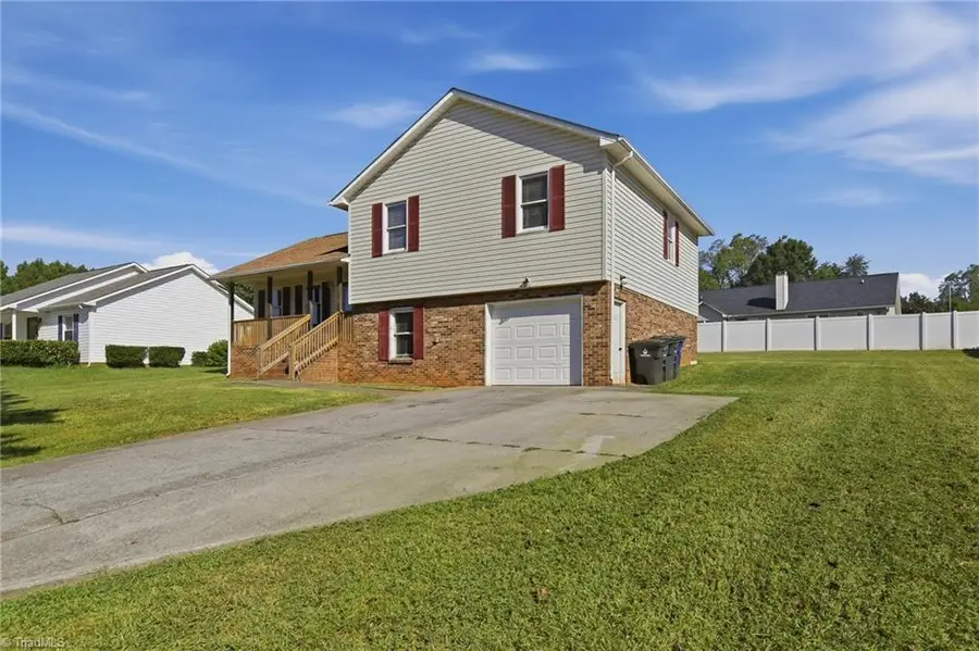 3709 Signet Drive, Winston Salem, NC 27101 - #2
