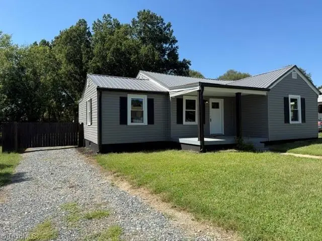 1009 Poplar Street, Reidsville, NC 27320 - #2