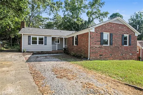 203 Cheltenham Drive, Winston-Salem, NC 27103