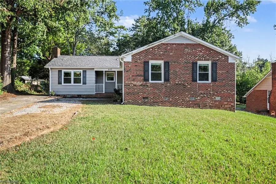 203 Cheltenham Drive, Winston Salem, NC 27103 - #2