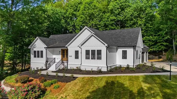 3613 Summit Lakes Drive, Browns Summit, NC 27214