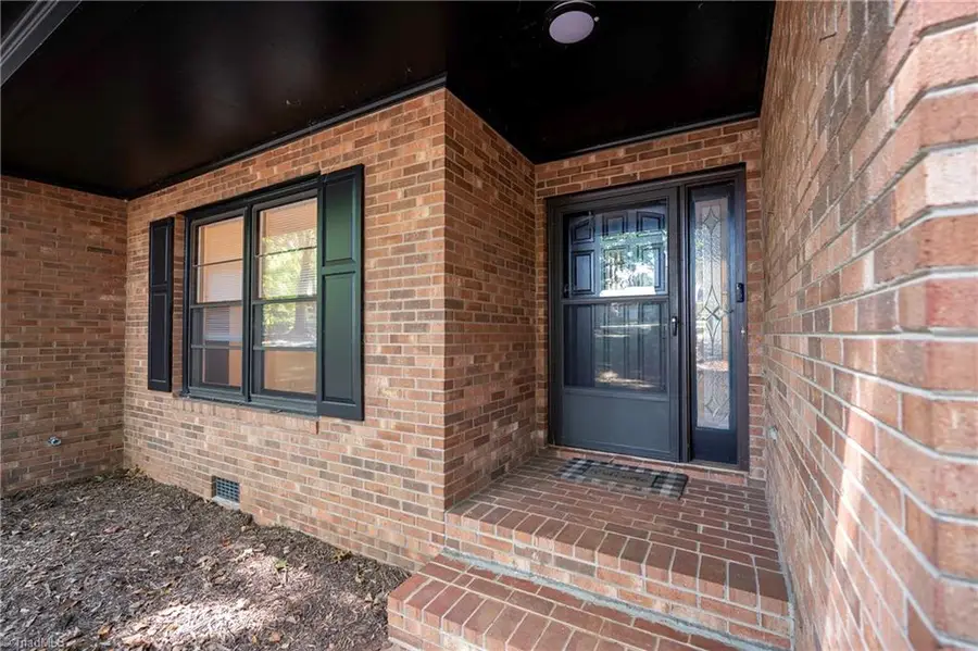 4320 Woodbourne Drive, Clemmons, NC 27012-9132 - #3