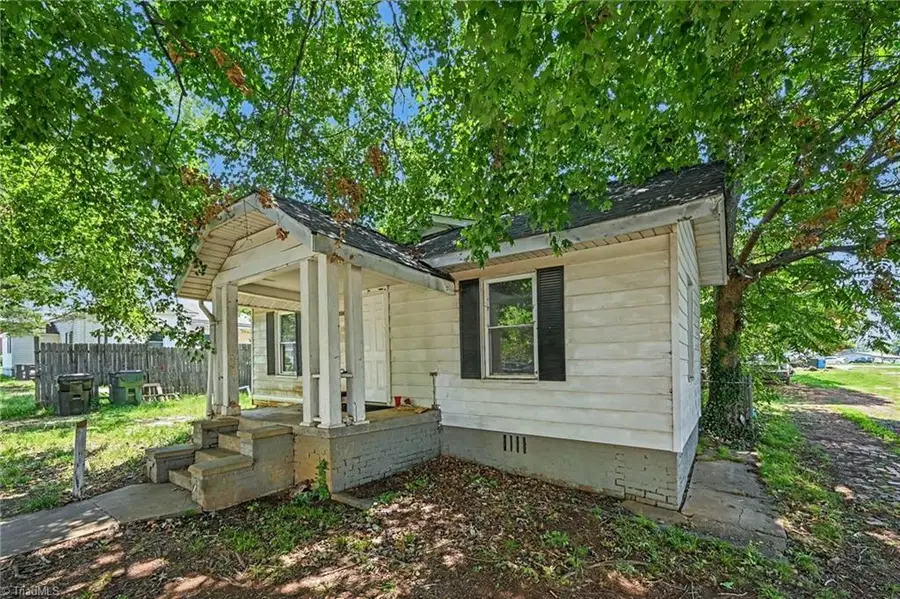 506 S Flanner Street, Burlington, NC 27215 - #3