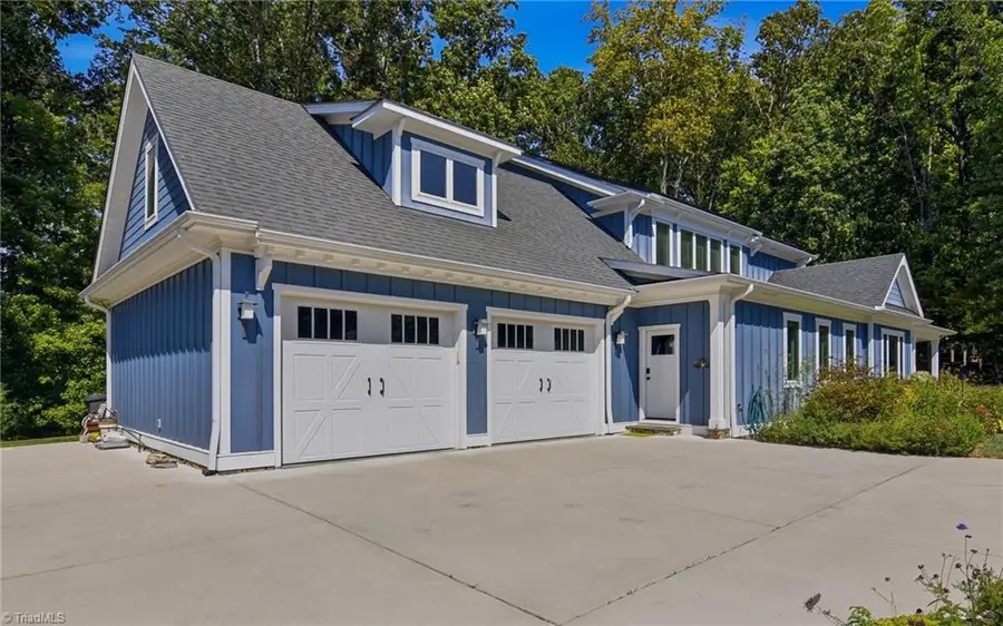 3925 Thorndale Drive, Winston Salem, NC 27106 - #3