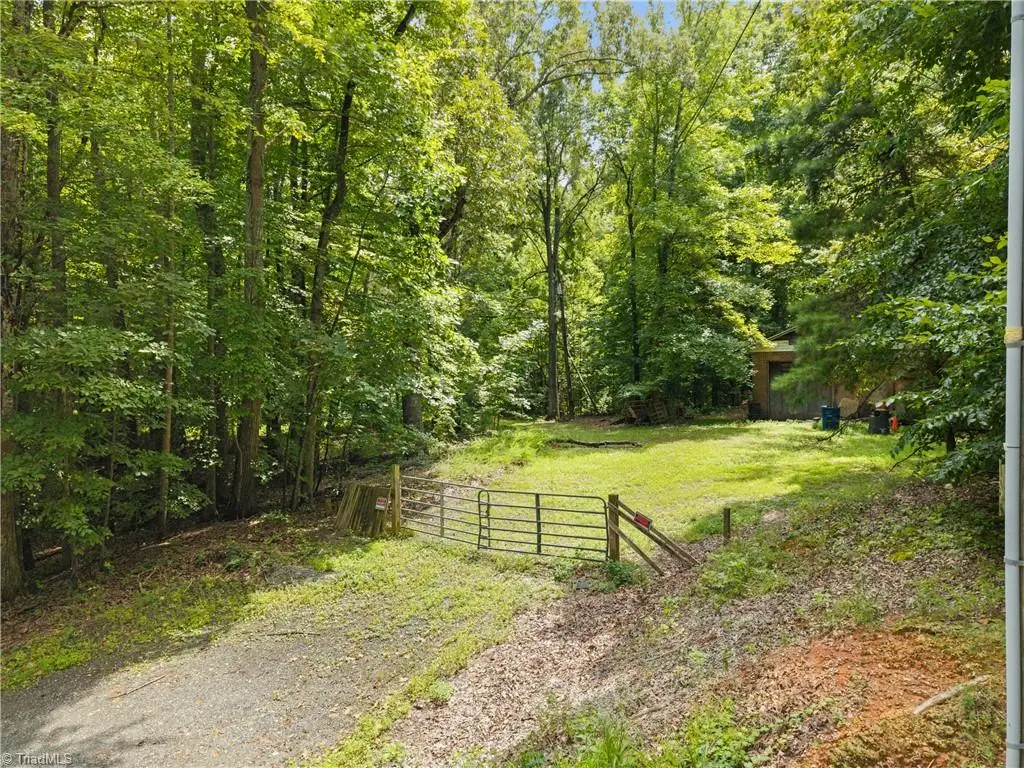 955 Valleystream Road, Winston Salem, NC 27104 - #1