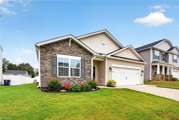 3104 Middle Creek Lane, Greensboro, NC 27405
