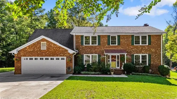 4 Horseshoe Court, Greensboro, NC 27410