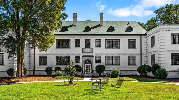 1700 N Elm Street #I1, Greensboro, NC 27408