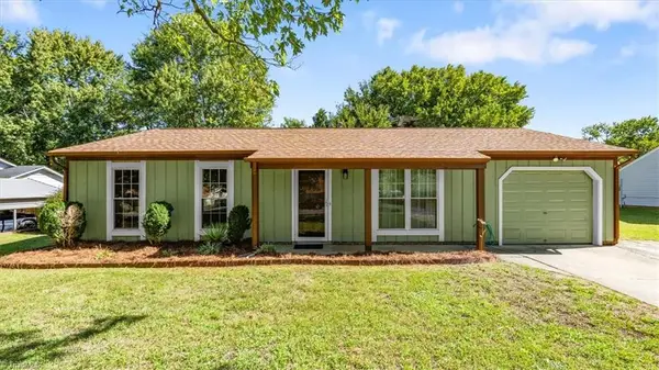 2703 Lamroc Road, Greensboro, NC 27407