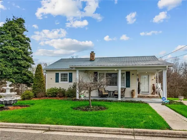 911 Banner Street, Mount Airy, NC 27030
