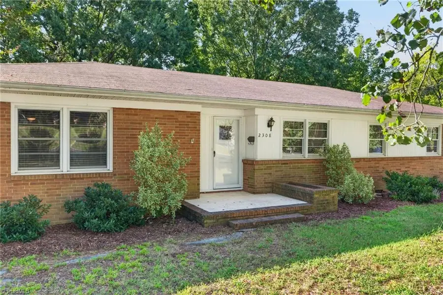 2308 Edgewood Avenue, Burlington, NC 27215 - #3