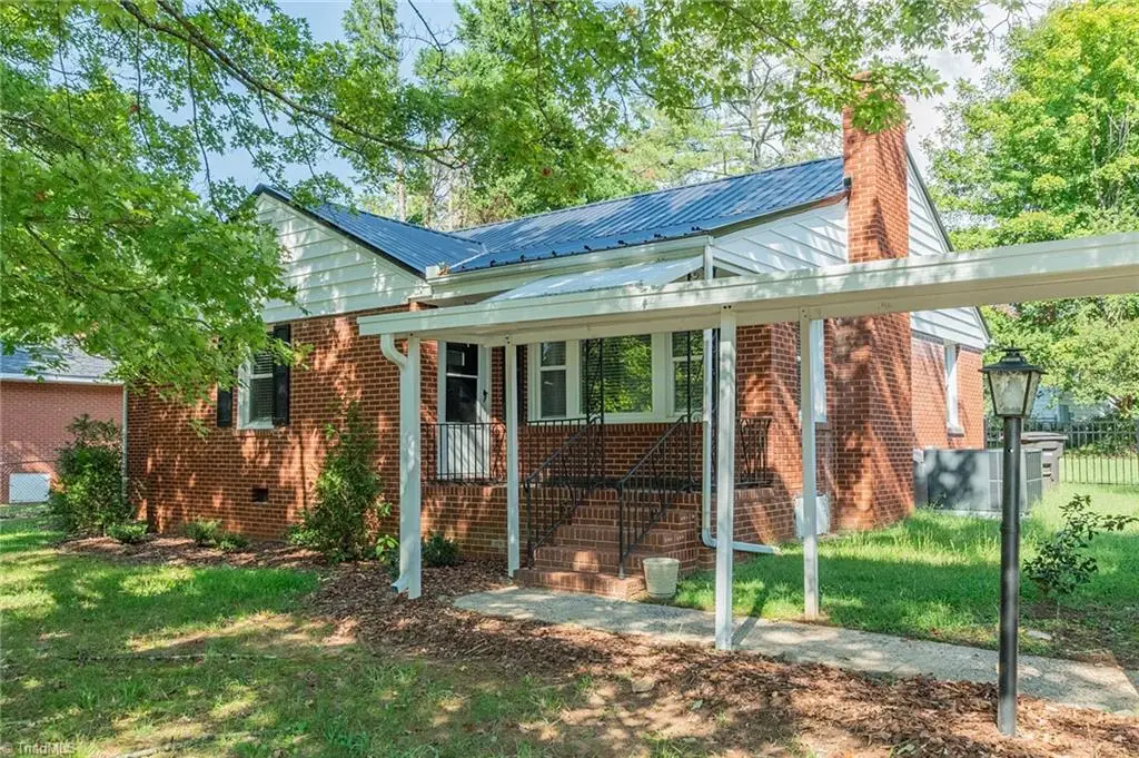 208 Avondale Drive, Lexington, NC 27295 - #1