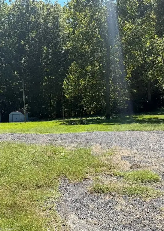 482 Franklin Drive, Wallburg, NC 27107 - #2