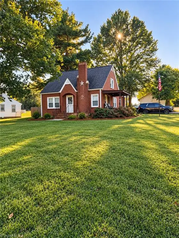 10711 Old Us Highway 52, Winston-Salem, NC 27107