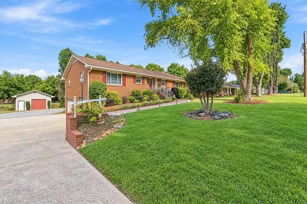 5172 Nicole Road, Kernersville, NC 27284