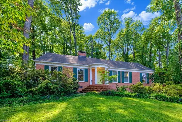102 Sparger Place, Greensboro, NC 27455