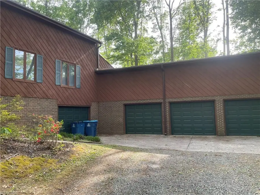 6902 Greenland Avenue, Julian, NC 27283 - #2