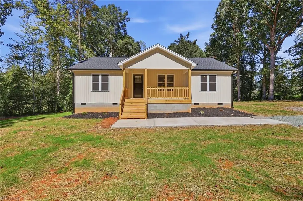 542 Asbury Road, Seagrove, NC 27341 - #1