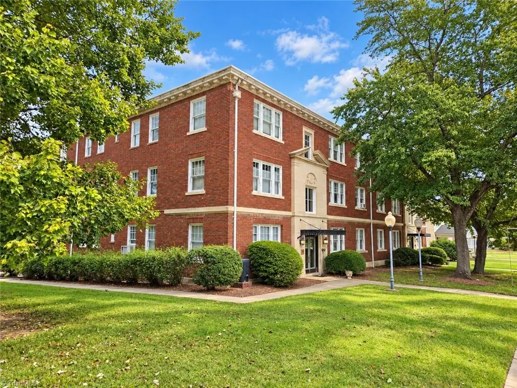 906 W Market Street #B1, Greensboro, NC 27401 - #1