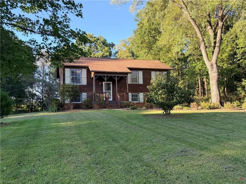 165 Country Lane, Millers Creek, NC 28651 - #1