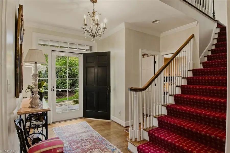 2004 Reynolda Road, Winston Salem, NC 27106 - #3