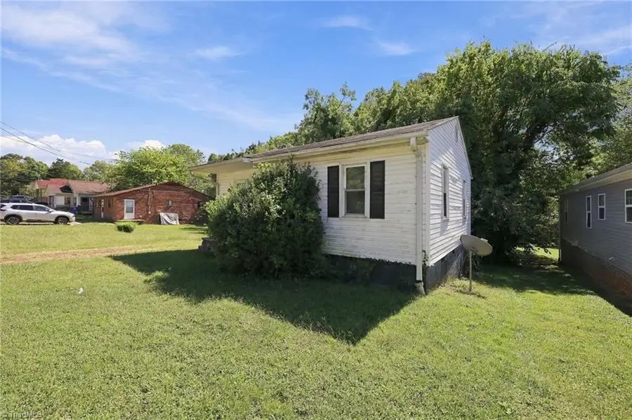 911 Taft Street, Winston Salem, NC 27105 - #2